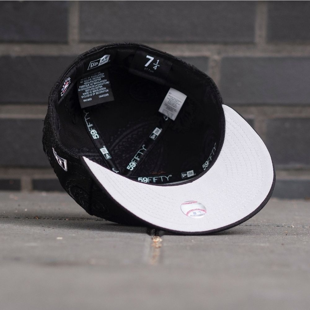 New Era 59Fifty San Francisco Giants Swirl Fitted Hat Black Orange Bandana 7 3/8 - Picture 3 of 14